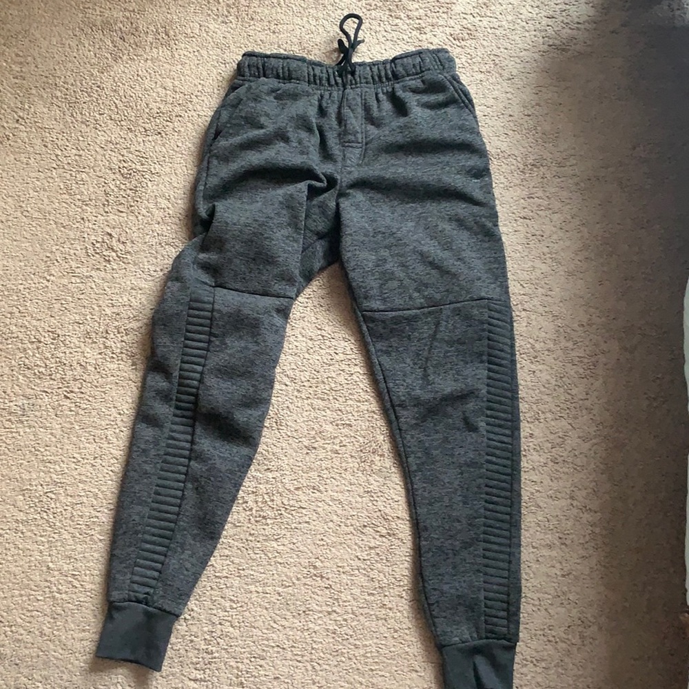 Grey sweatpants from TJ Maxx - Picture 1 of 1